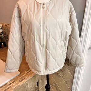 Zara Cream Puffer Jacket with Quilted Design